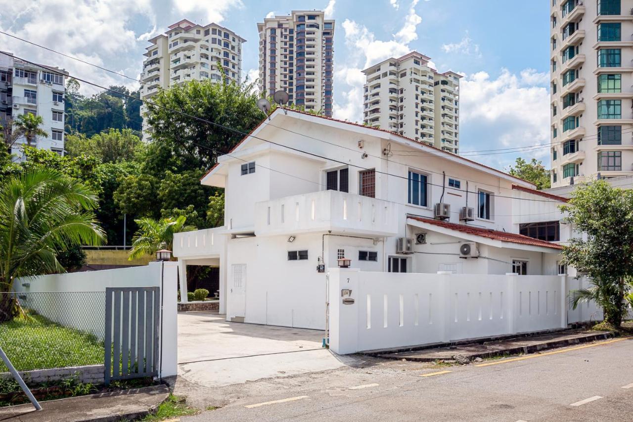 Seaside Private Bungalow, Tg Bungah * Tanjung Bungah (Penang)