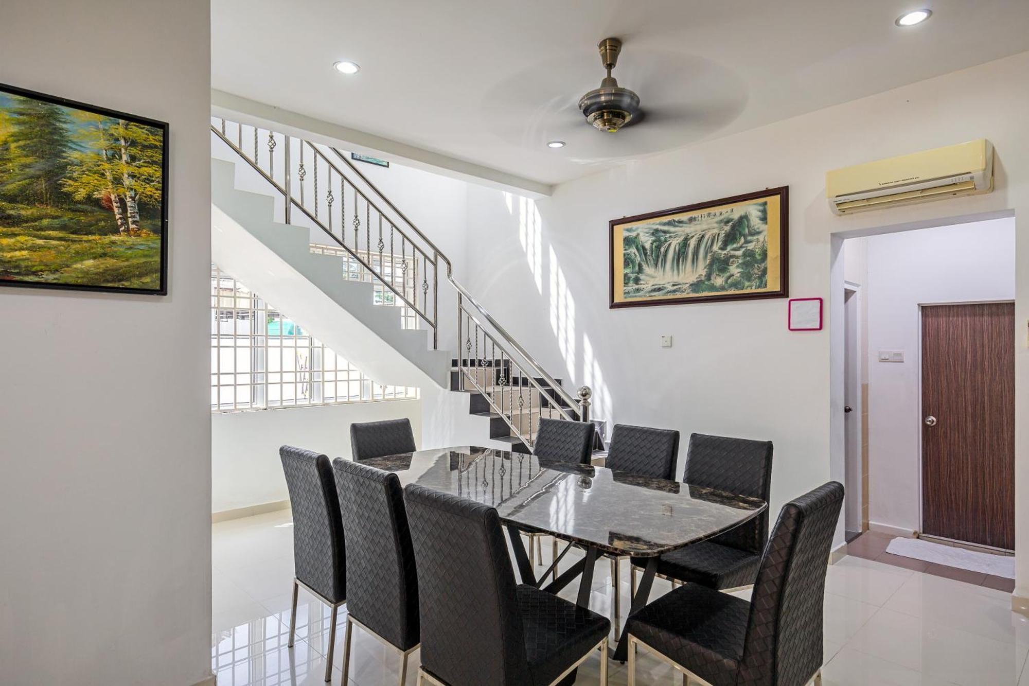 Seaside Private Bungalow, Tg Bungah * Tanjung Bungah (Penang)