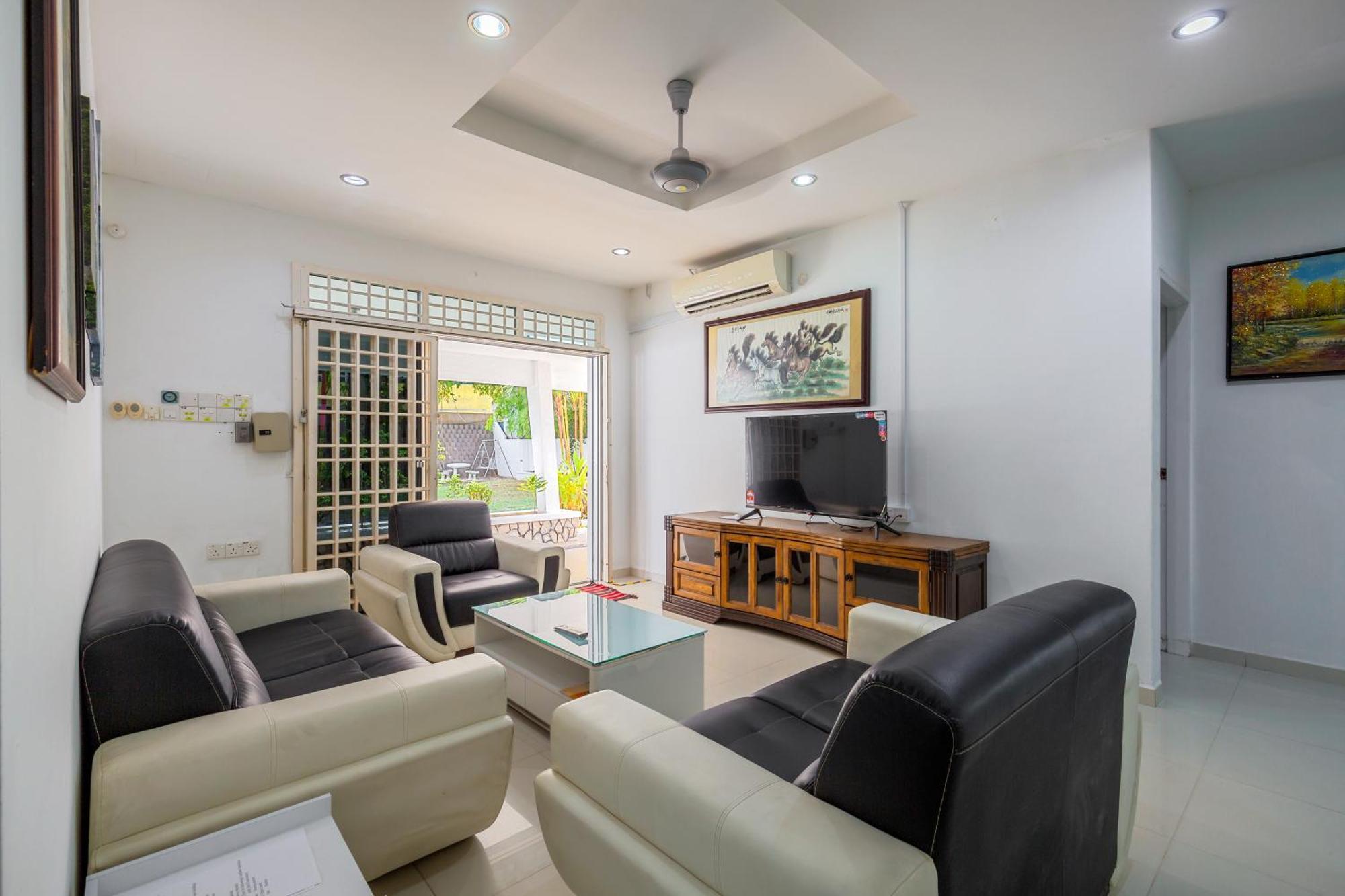 Seaside Private Bungalow, Tg Bungah * Tanjung Bungah (Penang)