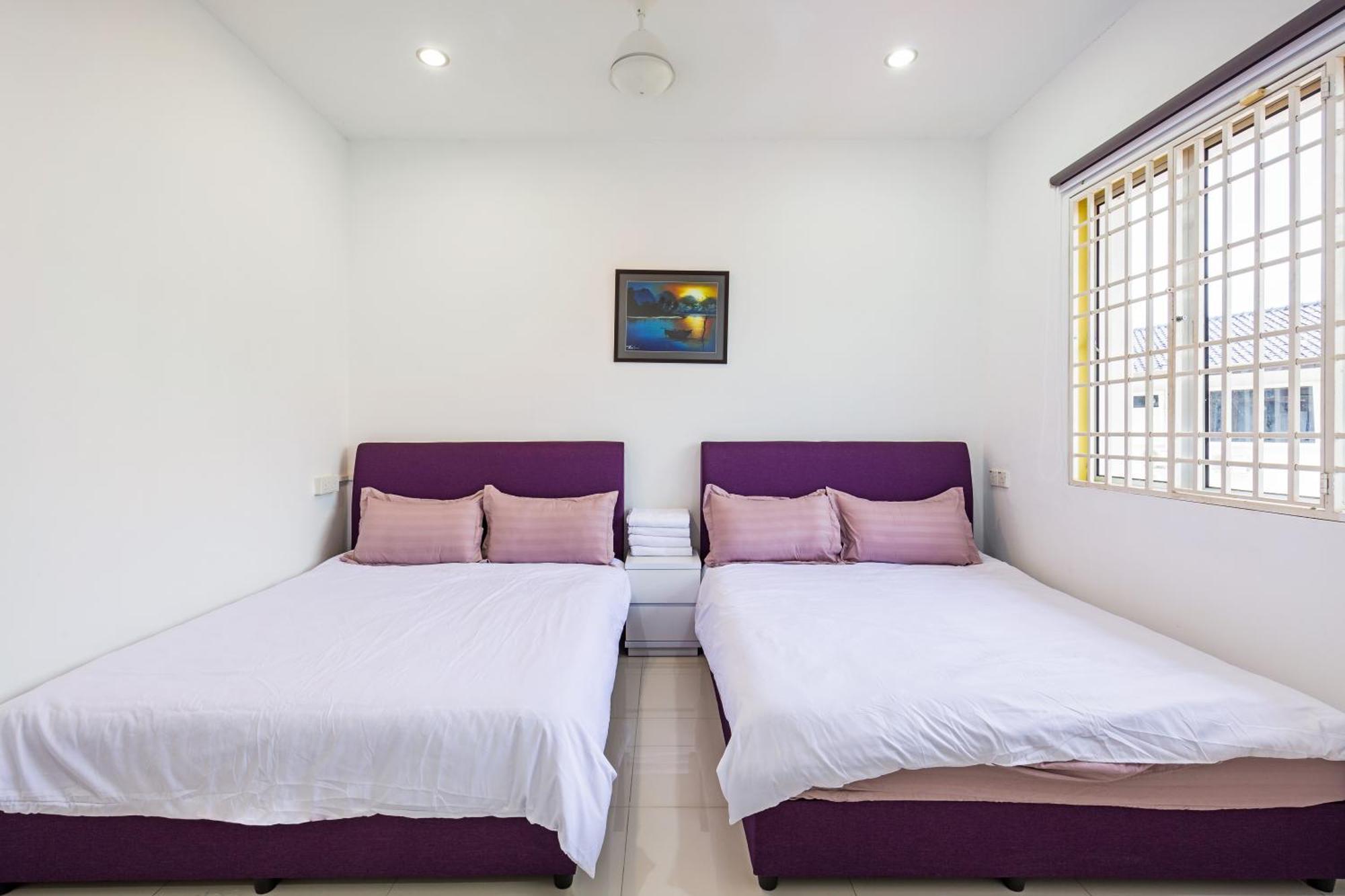 Seaside Private Bungalow, Tg Bungah Villa