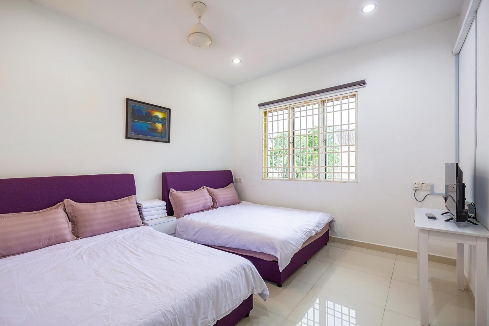 Seaside Private Bungalow, Tg Bungah *