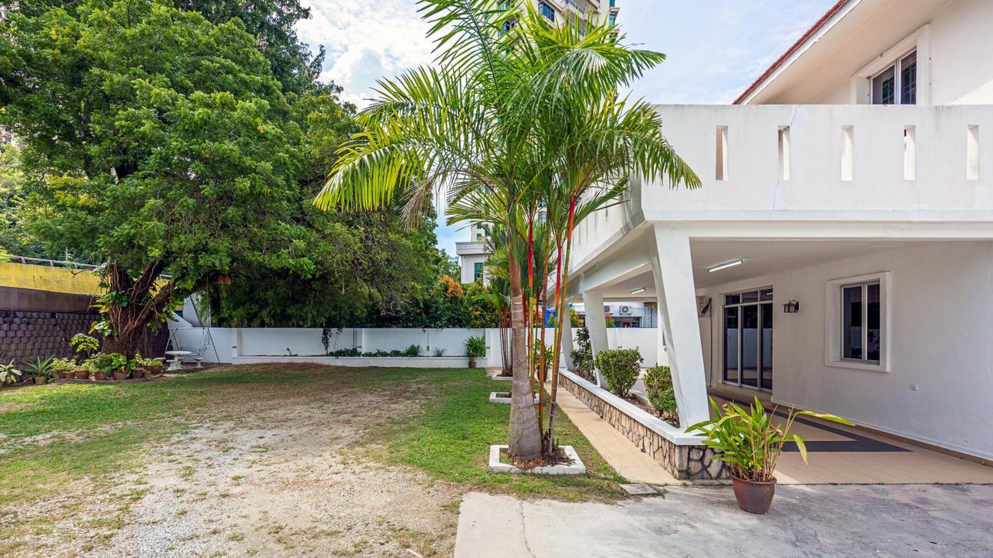 Seaside Private Bungalow, Tg Bungah * Tanjung Bungah (Penang)