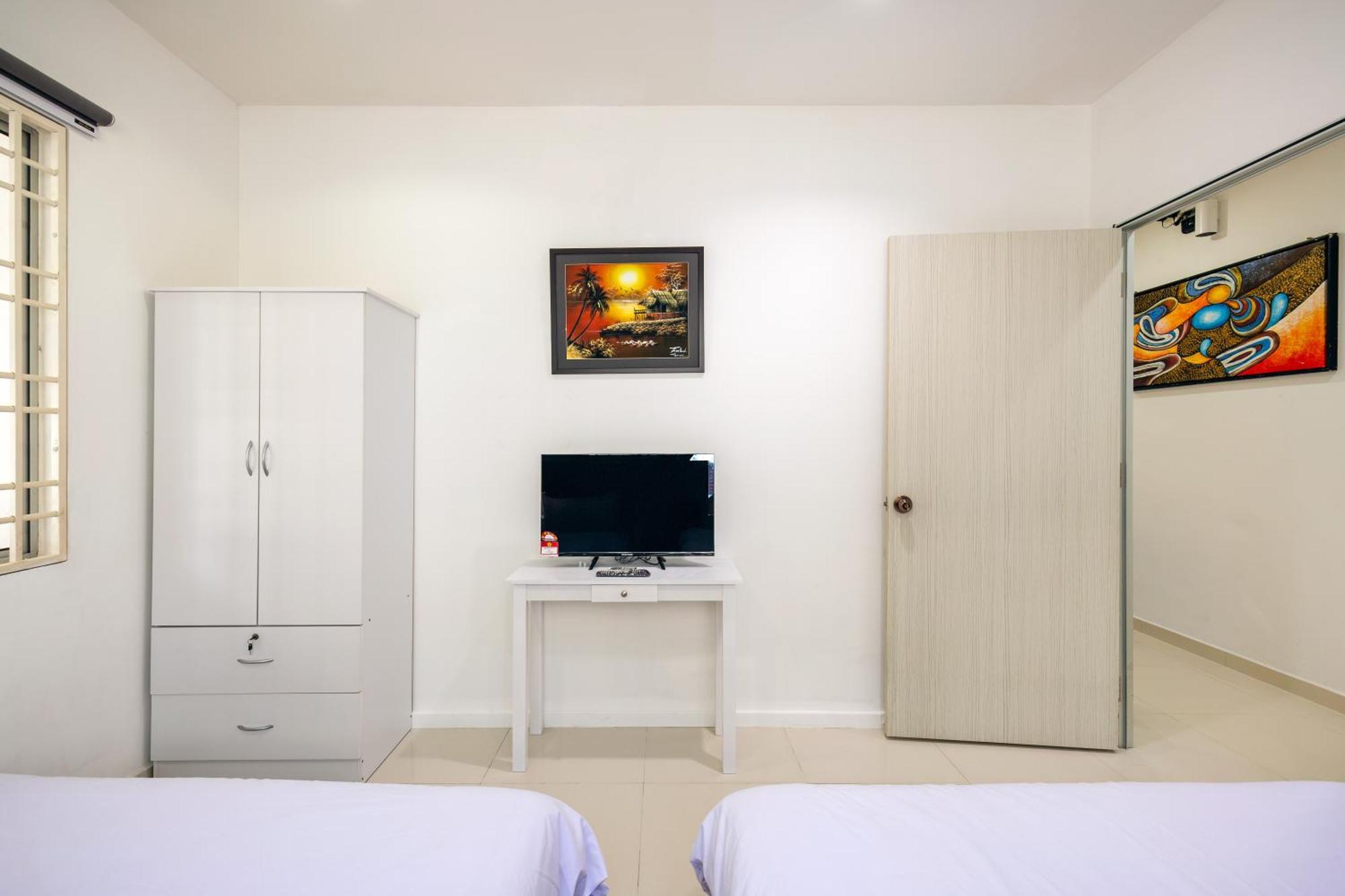 Seaside Private Bungalow, Tg Bungah *