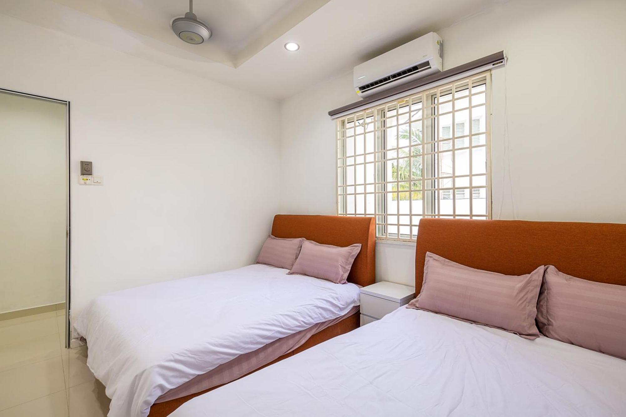 Seaside Private Bungalow, Tg Bungah * Tanjung Bungah (Penang)